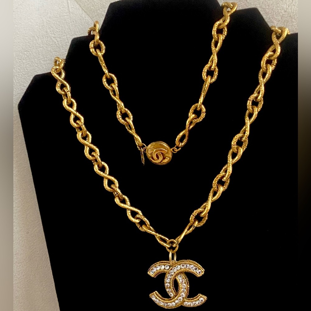 Chanel 24K Gold Plated Chain Long Necklace with Pendant - Picture 4 of 10